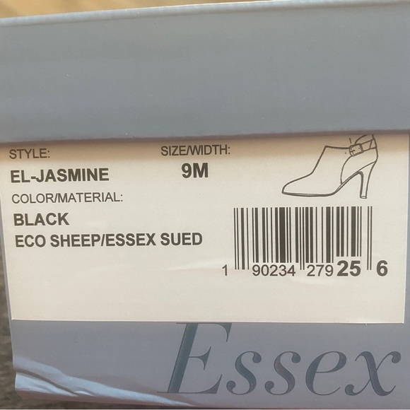 Sweet Little Ankle Booties in Leather and Suede - Picture 8 of 8